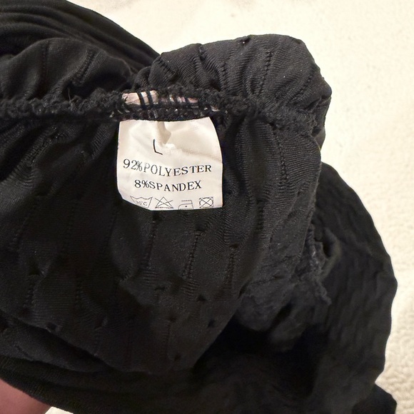 Textured Scrunch Booty Black Leggings - Picture 2 of 5